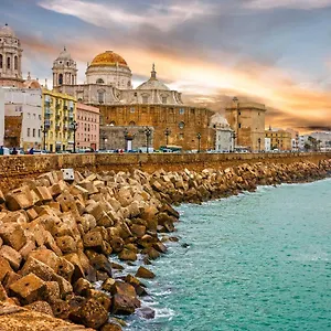 Privada Con Bano. Alloggio in famiglia Cadice