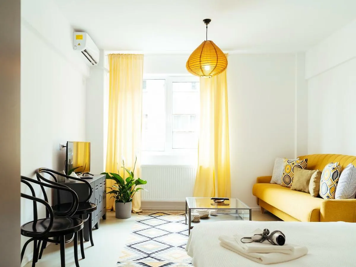 Top Location - Queen Elizabeth Studio Flat Bucharest